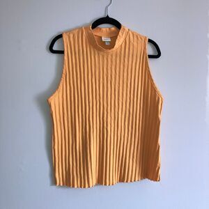 a new day tank top in XXL with mock collar.
